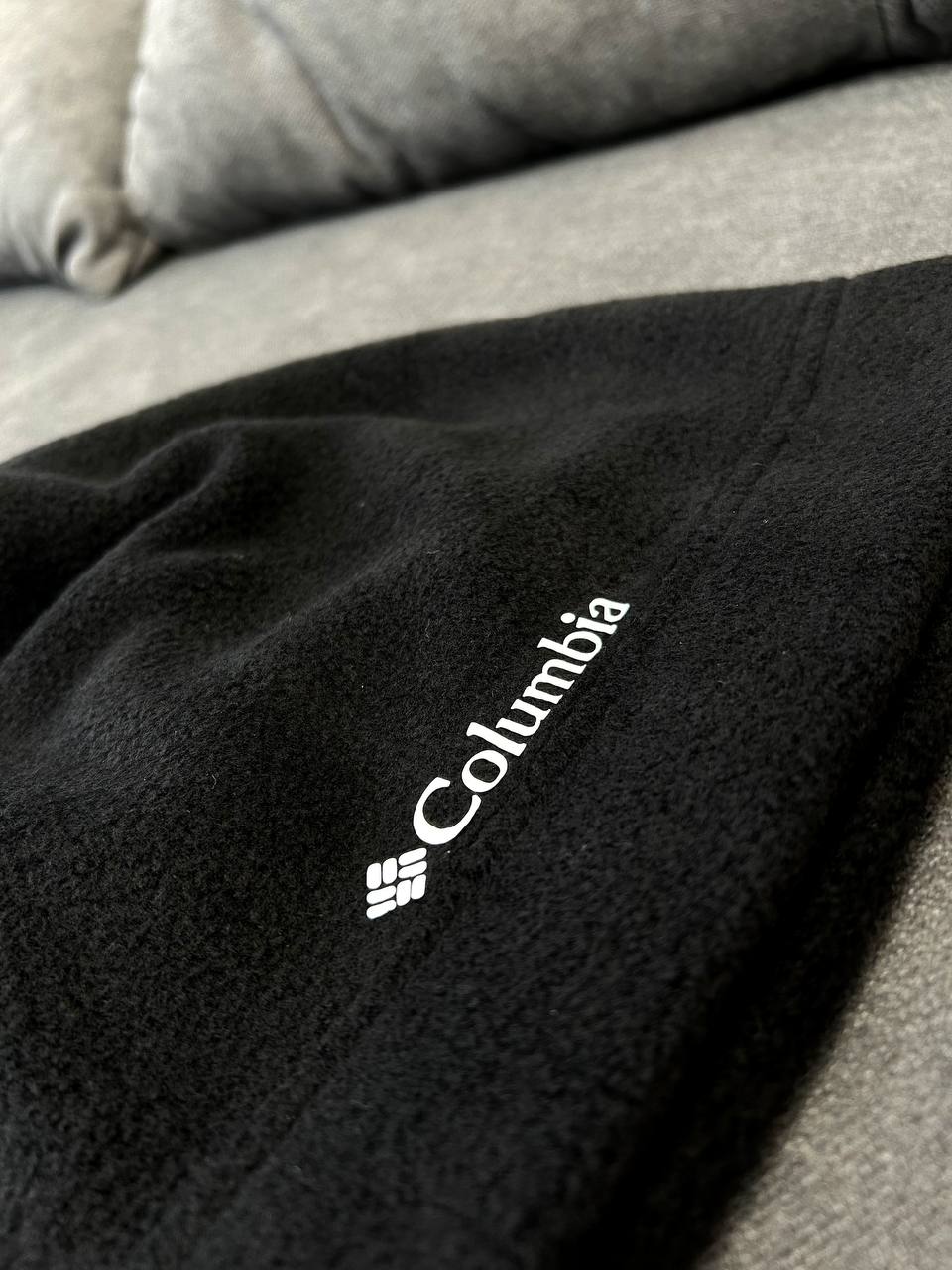 Зимова шапка Columbia з мікрофлісу — легкість, тепло та щоденний комфорт — фото 5